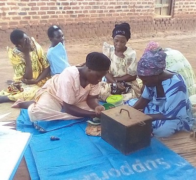 Weekly savings by women's group